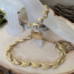 VTG- Coro Pegasus 1954 Nocturne Demi- Parure Set